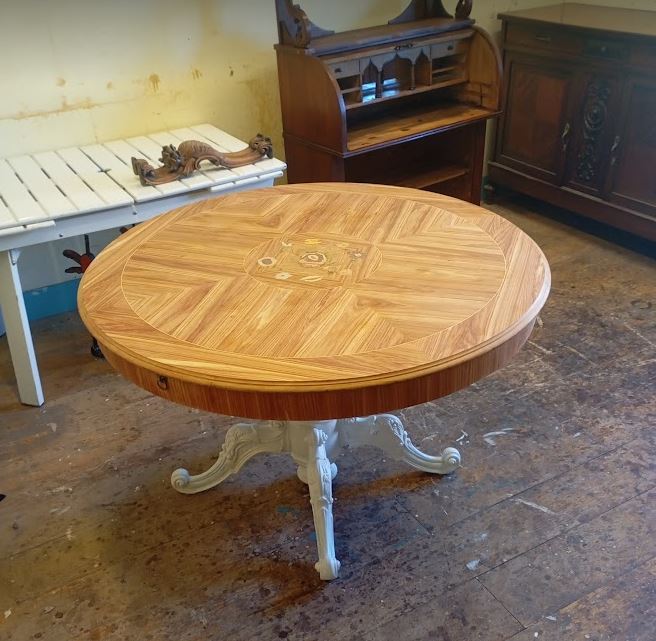 Shabby, decapatura e foglia oro